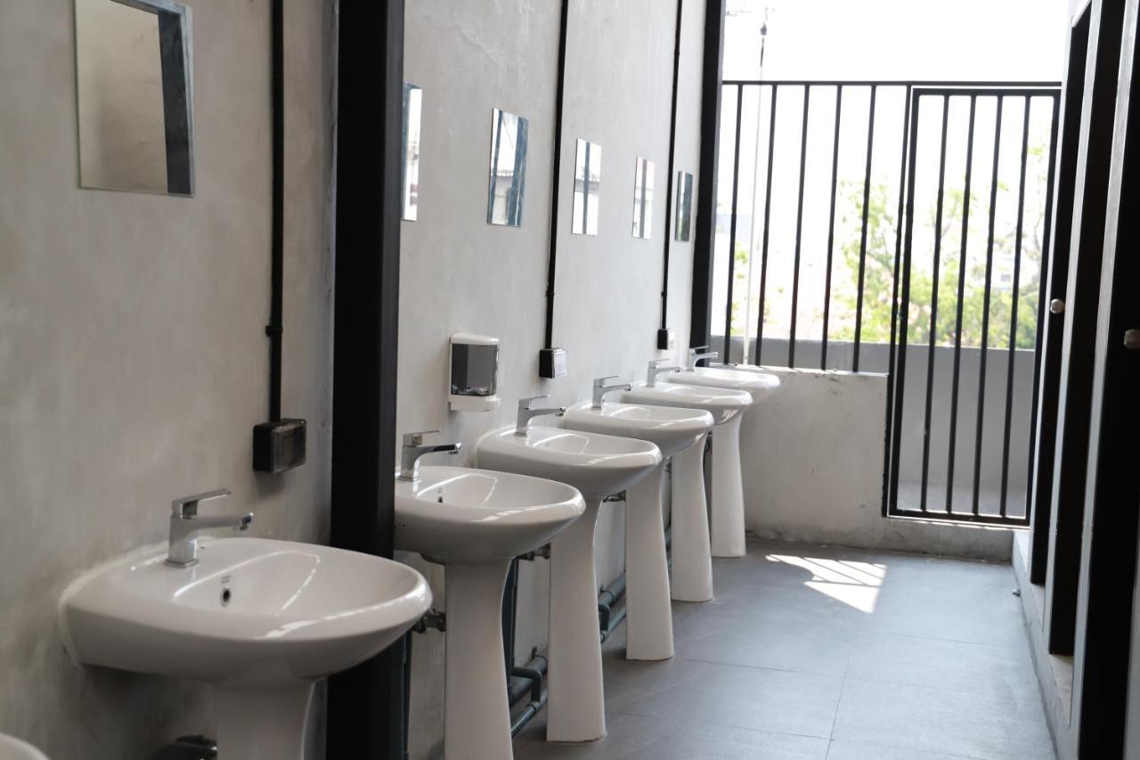 The Cube Hostel Khaosan Bangkok Exterior foto